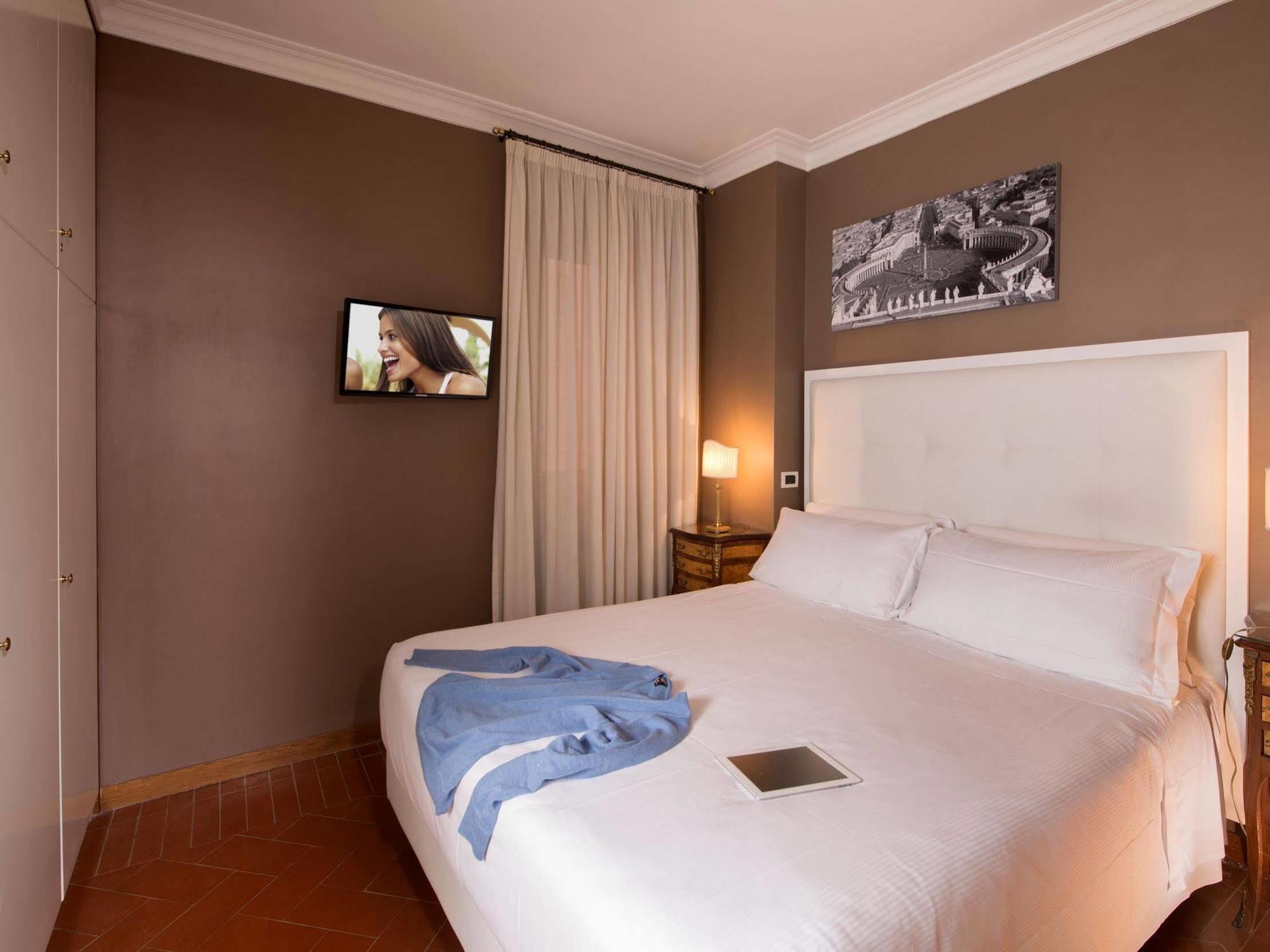 Astrid Roma Suites מראה חיצוני תמונה